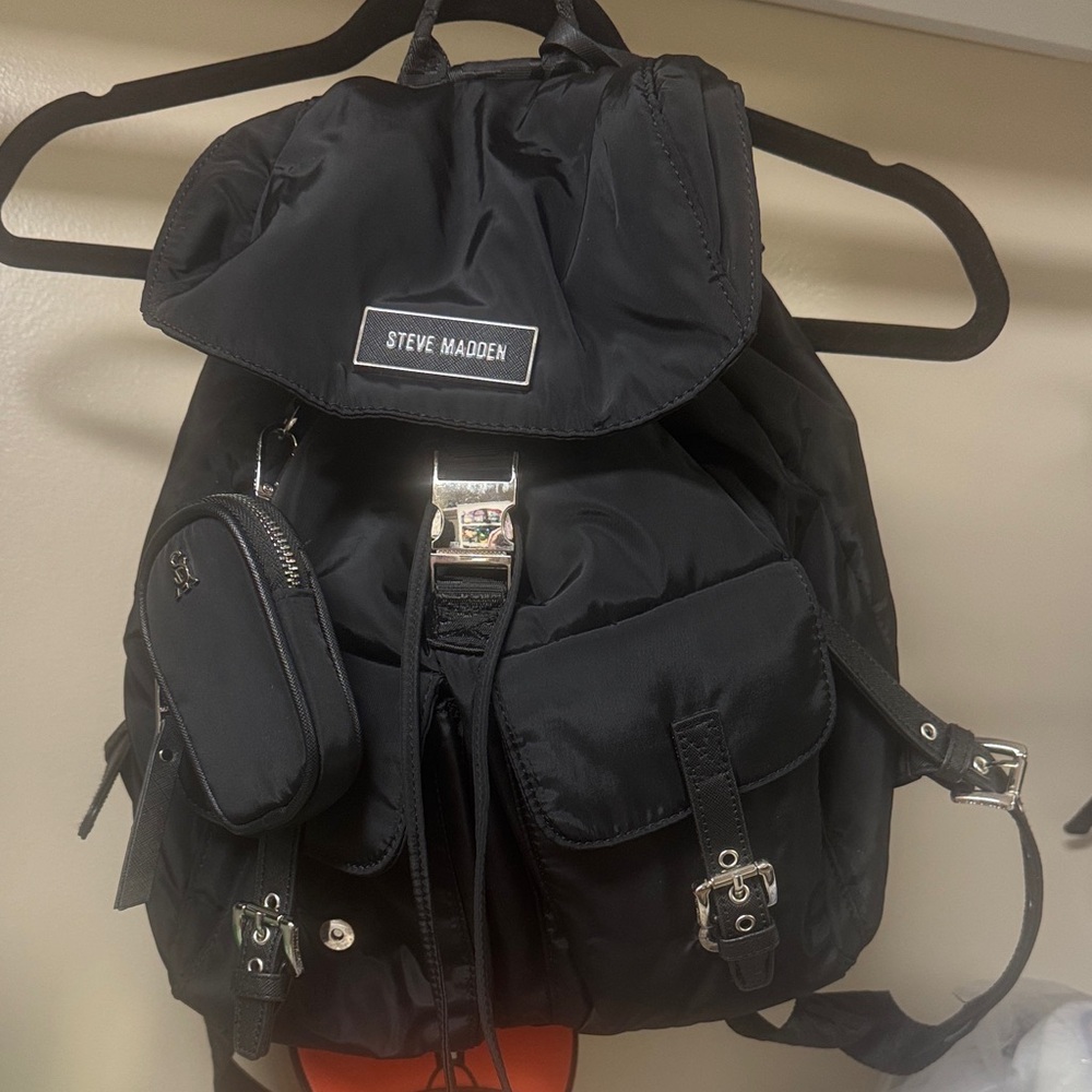 Steve Madden Backpack in Sleek Black EUC!